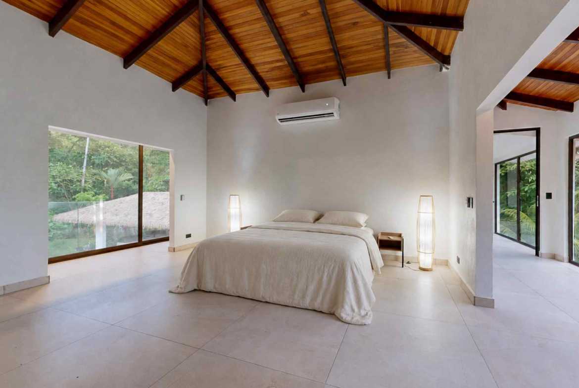 5-bedroom home in Ojochal, Costa Rica – photo 22 of 33