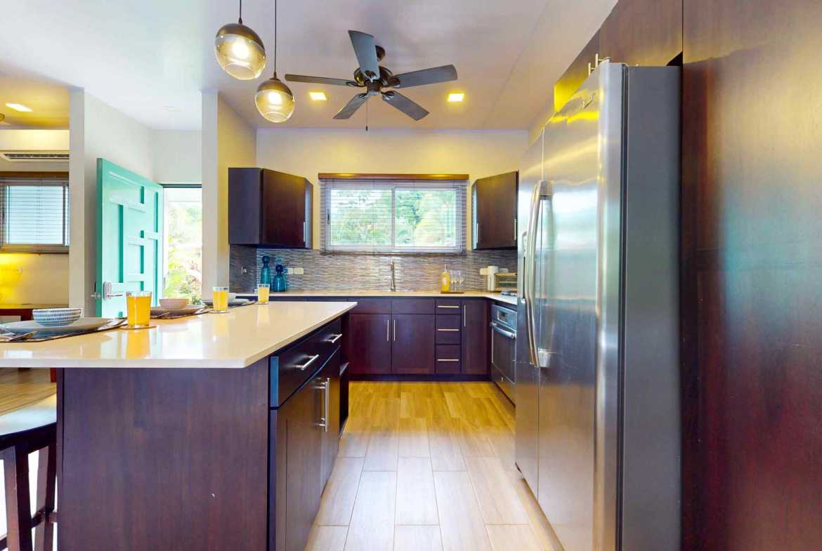 Beautifully Maintained 3-Bedroom Villa, photo 7 of 24