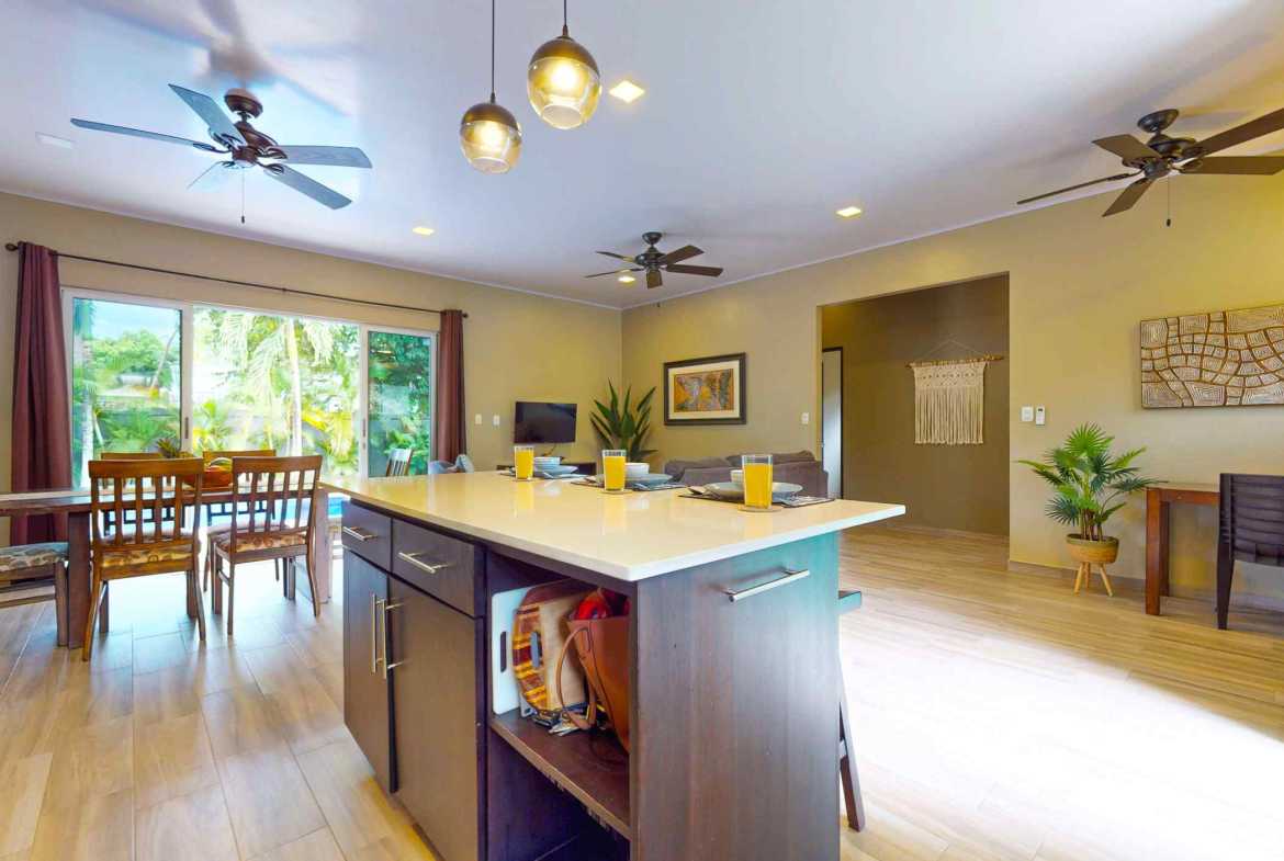 Beautifully Maintained 3-Bedroom Villa, photo 8 of 24