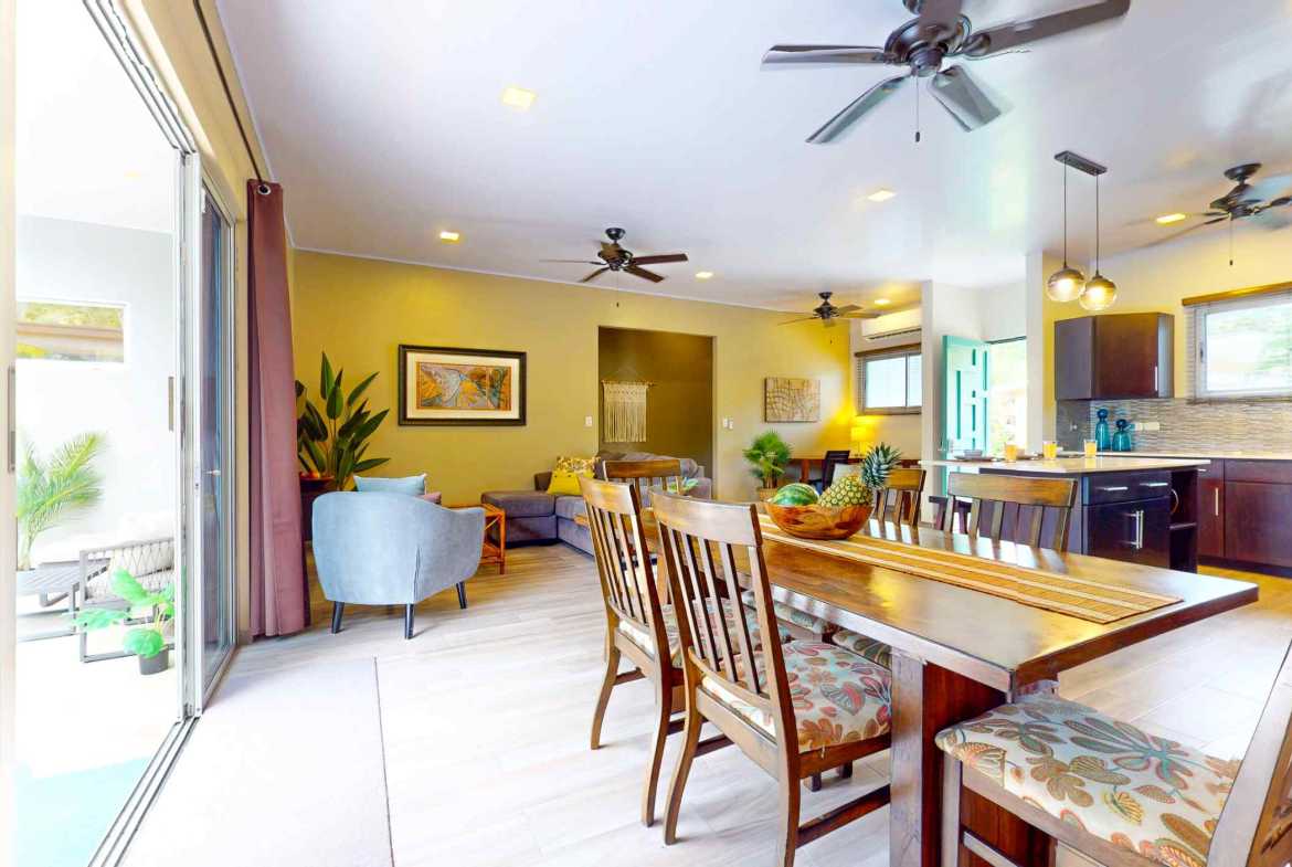 Beautifully Maintained 3-Bedroom Villa, photo 11 of 24