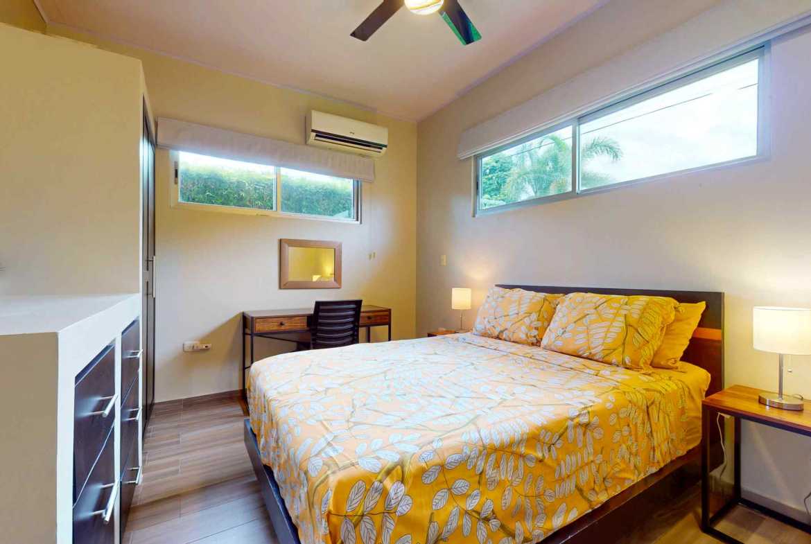 Beautifully Maintained 3-Bedroom Villa, photo 13 of 24