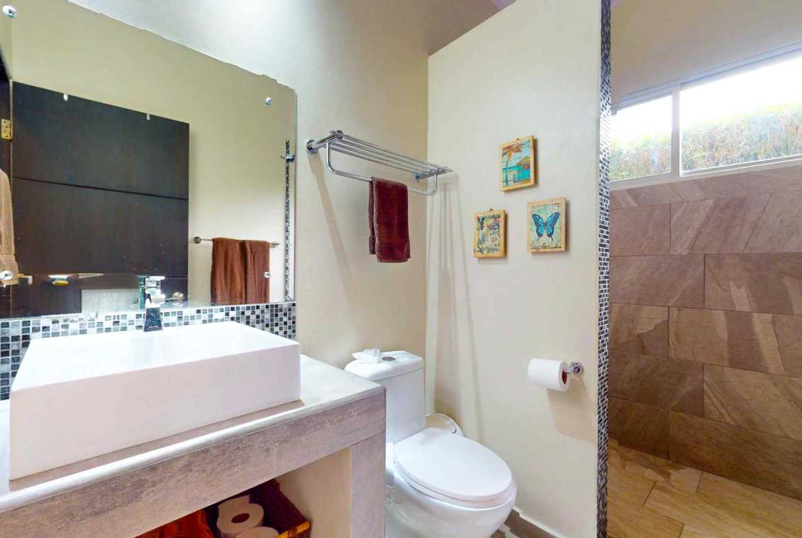 Beautifully Maintained 3-Bedroom Villa, photo 15 of 24