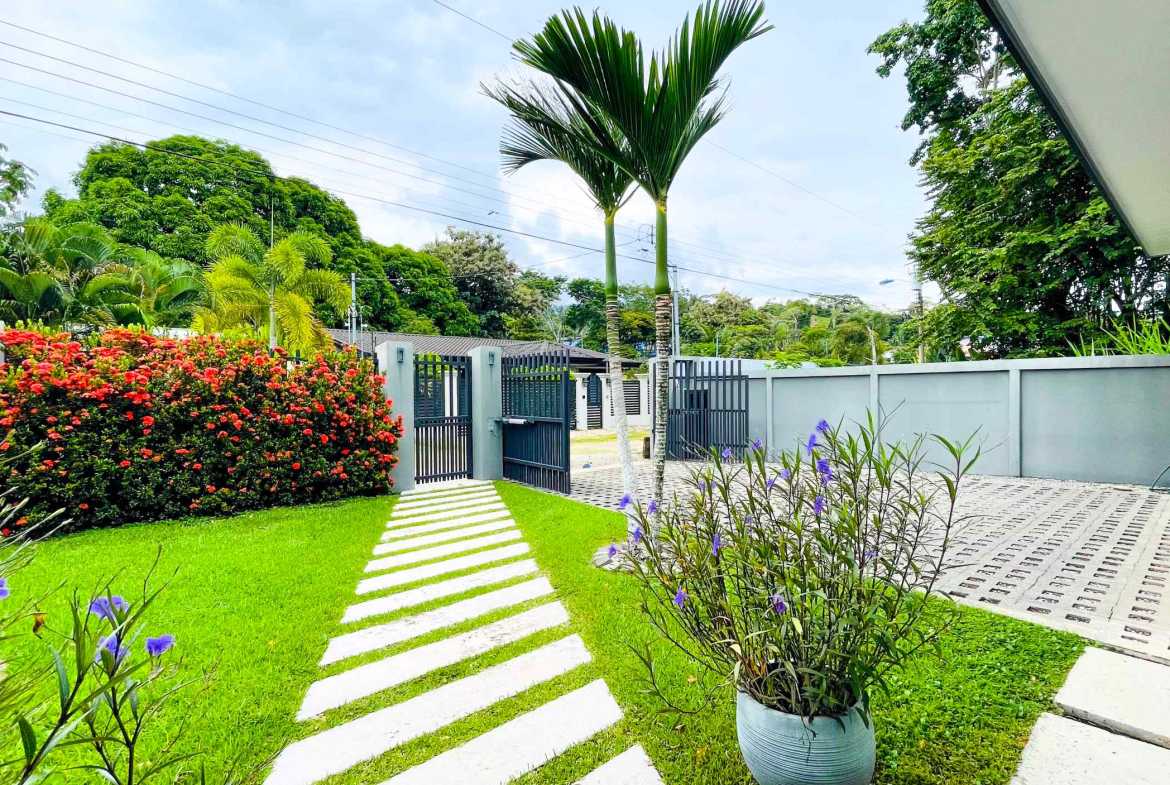 3-bedroom home in Bahia, Costa Rica – photo 32 of 37