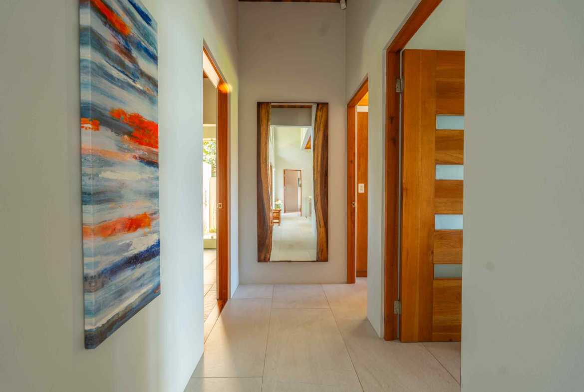 2-Bedroom Ocean View Home with Infinity Pool & Panoramic Views, photo 14 of 24