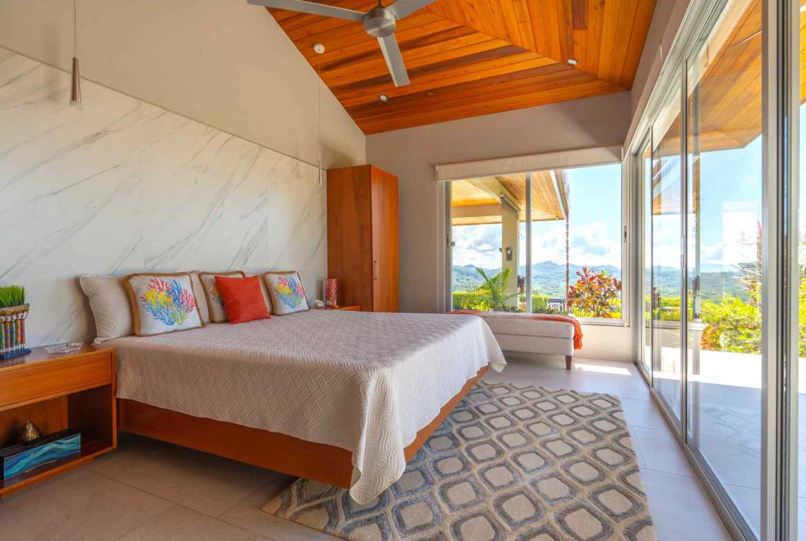 3-bedroom home in Ojochal, Costa Rica – photo 31 of 60