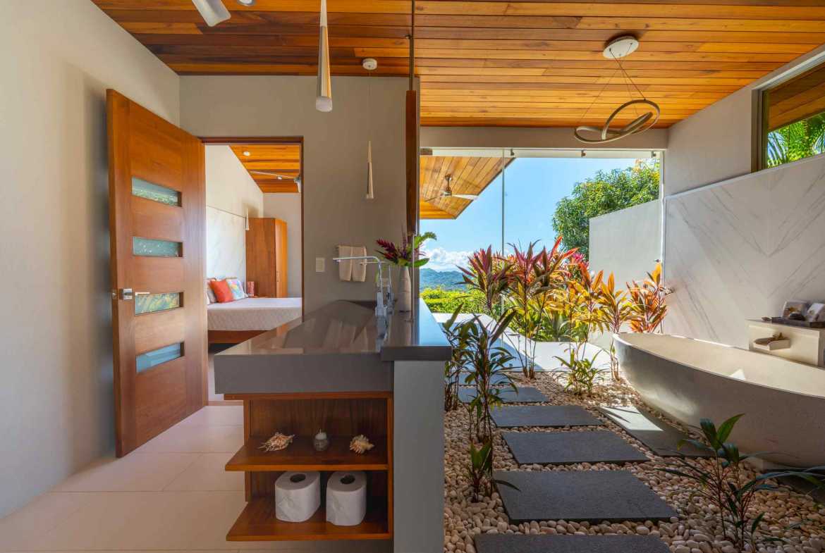 3-bedroom home in Ojochal, Costa Rica – photo 35 of 60