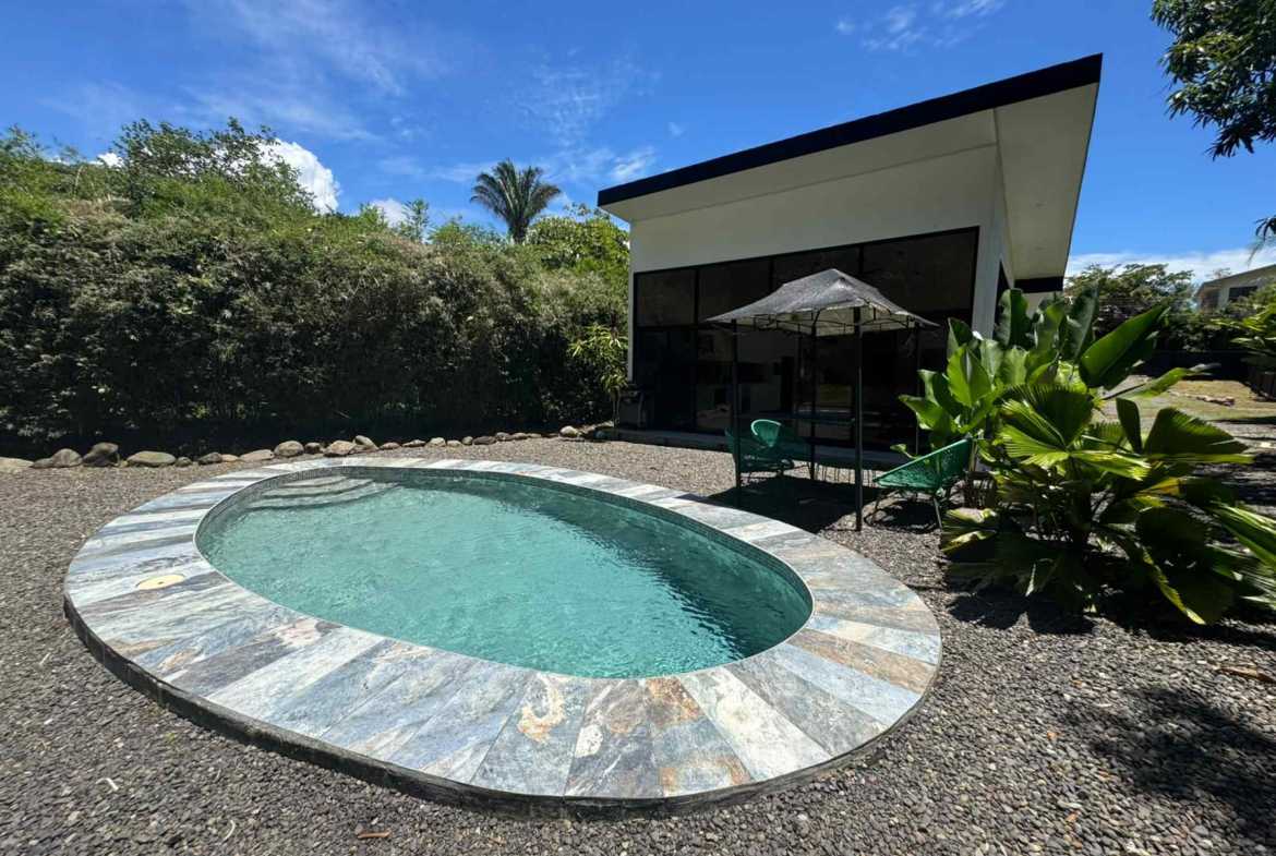 3-Bedroom Villa with Pool & Creek-Side Setting, photo 4 of 24