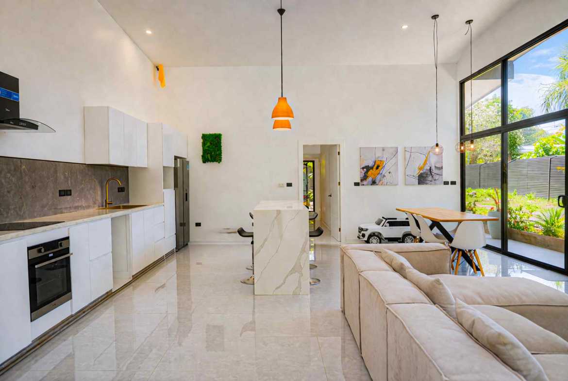 3-Bedroom Villa with Pool & Creek-Side Setting, photo 15 of 24