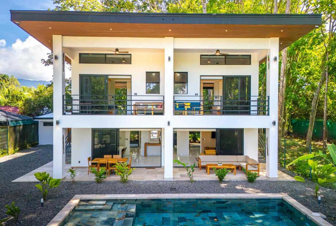 4-bedroom home in Uvita, Costa Rica – photo 1 of 60