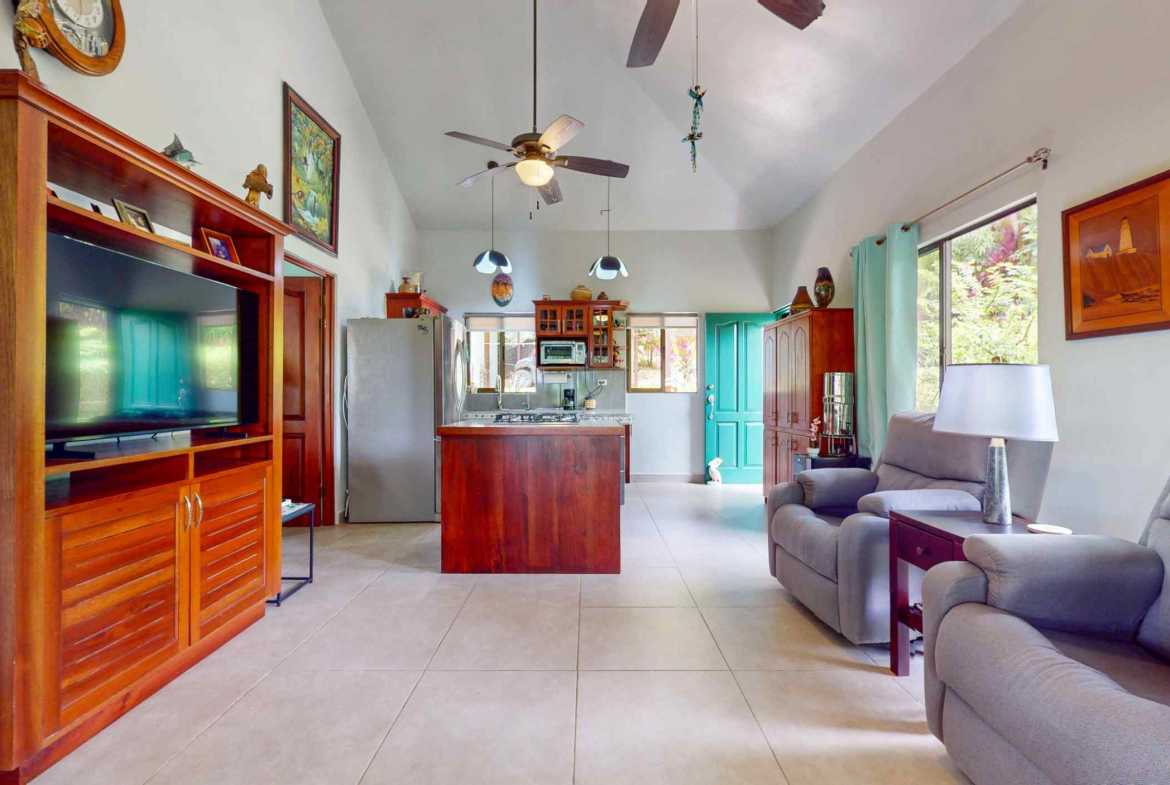 2-bedroom home in Ojochal, Costa Rica – photo 9 of 27
