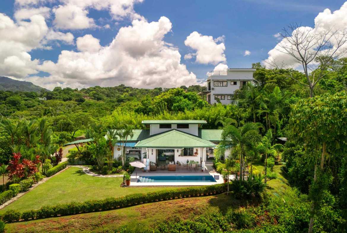 Sunset Ocean View 2-Bedroom Home with Private Pool & Mountain Vistas, photo 1 of 24