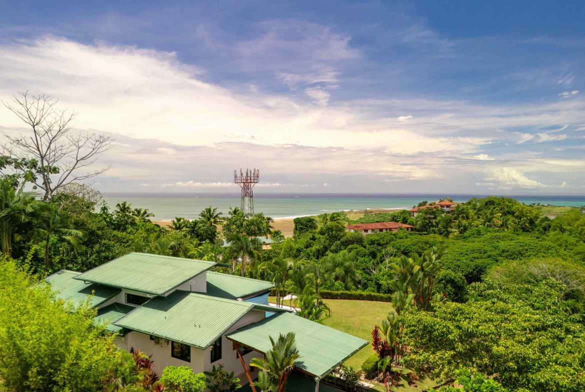 Sunset Ocean View 2-Bedroom Home with Private Pool & Mountain Vistas, photo 4 of 24