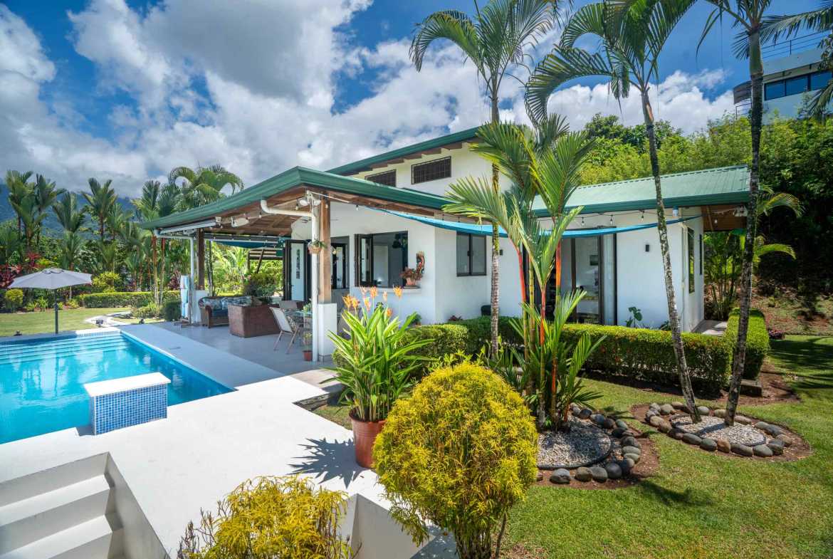 Sunset Ocean View 2-Bedroom Home with Private Pool & Mountain Vistas, photo 11 of 24