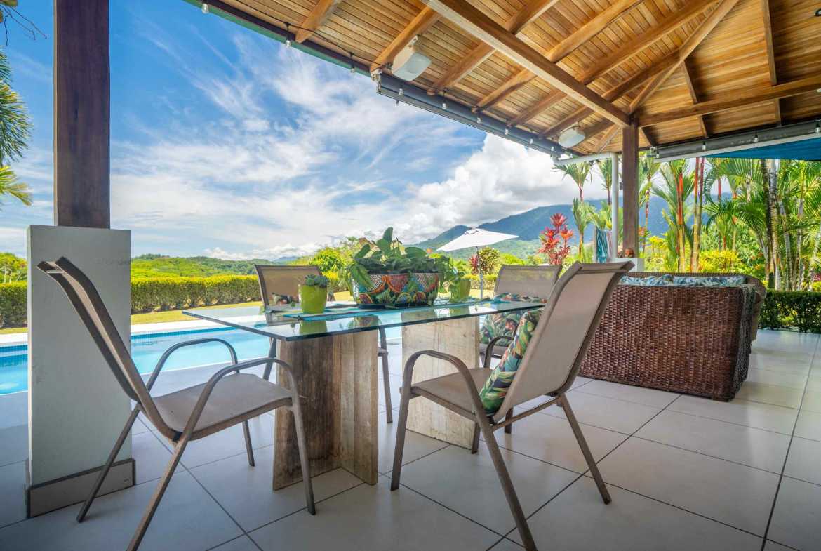 Sunset Ocean View 2-Bedroom Home with Private Pool & Mountain Vistas, photo 13 of 24