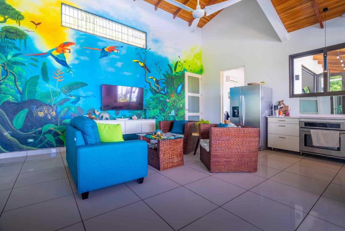 Sunset Ocean View 2-Bedroom Home with Private Pool & Mountain Vistas, photo 16 of 24
