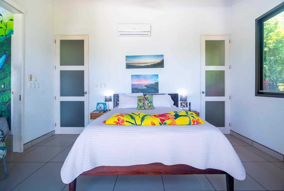 Sunset Ocean View 2-Bedroom Home with Private Pool & Mountain Vistas, photo 18 of 24