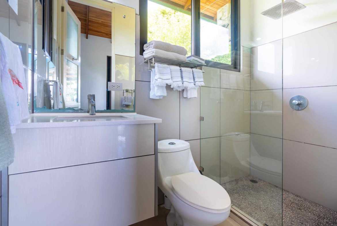 Sunset Ocean View 2-Bedroom Home with Private Pool & Mountain Vistas, photo 24 of 24
