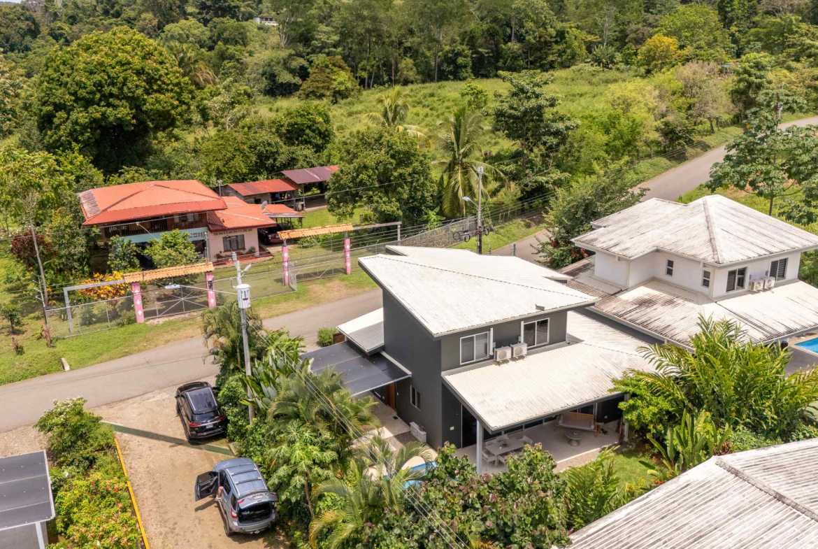 3-bedroom home in Ojochal, Costa Rica – photo 38 of 45