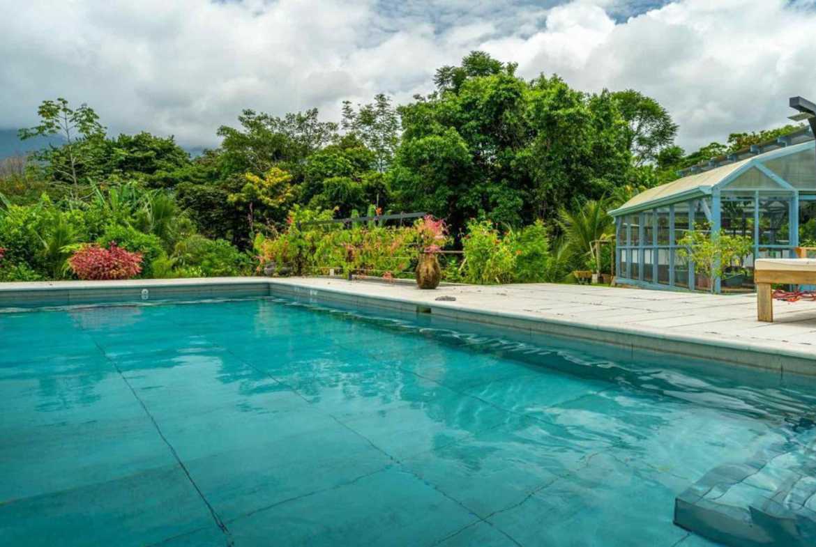 3-Bedroom House with Jungle Mountain Views & Large Pool, photo 3 of 19