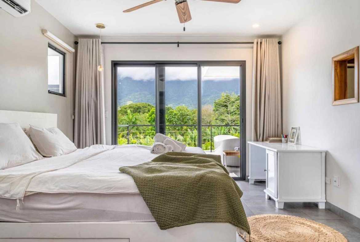 3-Bedroom House with Jungle Mountain Views & Large Pool, photo 15 of 19