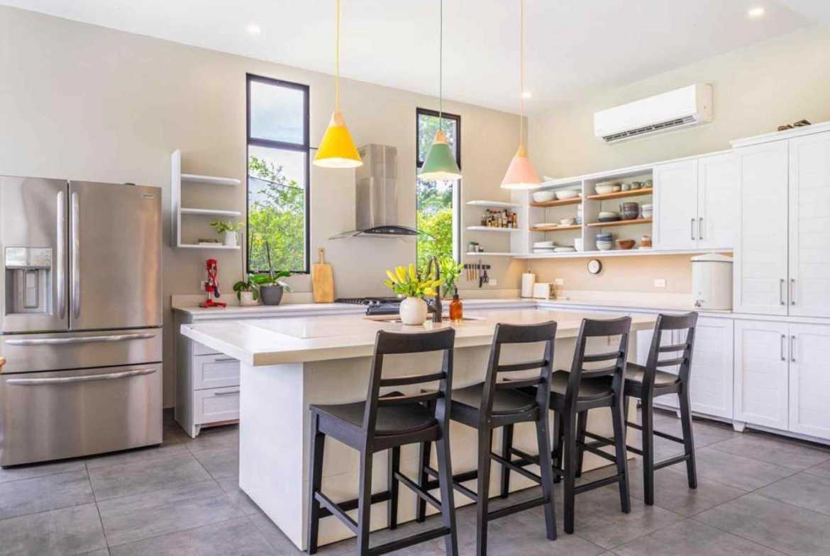 3-Bedroom House with Jungle Mountain Views & Large Pool, photo 18 of 19