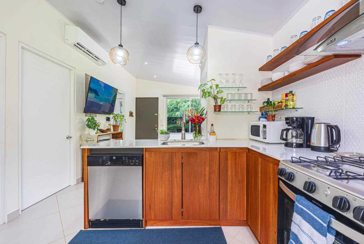 Cozy 2-Bedroom Home with Private Pool & Room to Expand Near the Beach, photo 15 of 24