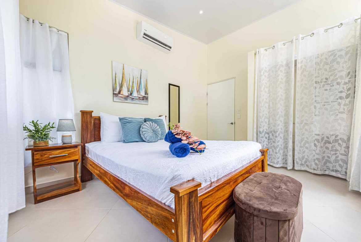 Cozy 2-Bedroom Home with Private Pool & Room to Expand Near the Beach, photo 19 of 24